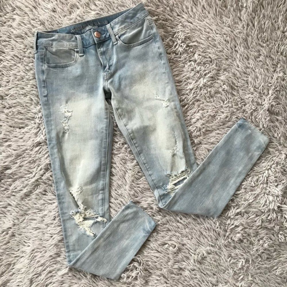 American Eagle Outfitters Distressed Jegging size 2 long